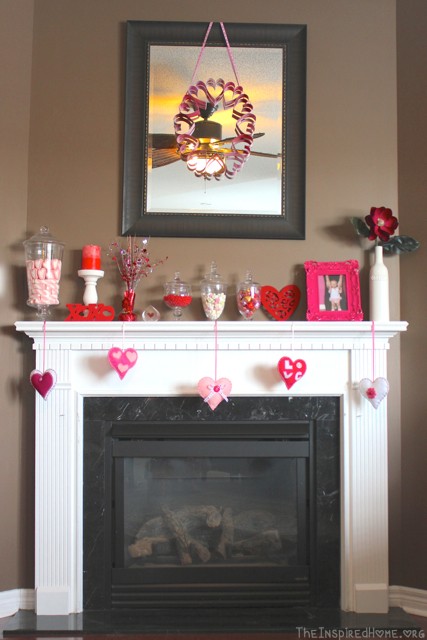 Inspiration for your Valentine's Day fireplace mantel from TheInspiredHome.org