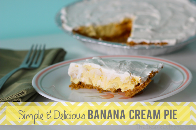 TheInspiredHome.org // Simple & delicious banana cream pie recipe using minimal ingredients including pudding and Cool Whip! 
