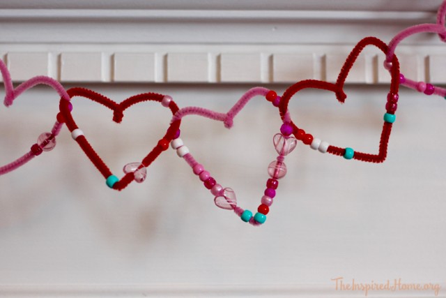 valentine beaded heart garland - 8
