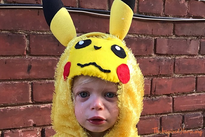 theinspiredhome.org // DIY Pikachu Costume Face