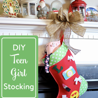 TheInspiredHome.org // DIY Teen Girl Stocking - white up this simple felt stocking for the hard-to-buy-for teen girl in your life. Just fill with goodies!