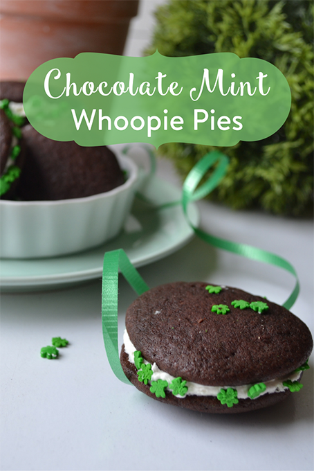 TheInspiredHome.org // Chocolate Mint Whoopie Pies