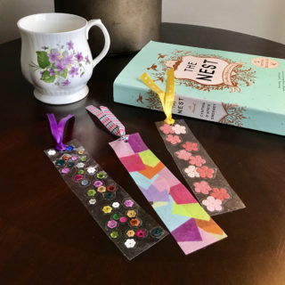 TheInspiredHome.org // Contact paper is such a great craft medium for toddlers. Use it to whip up these beautiful DIY bookmarks for mom or grandma this Mother's Day!