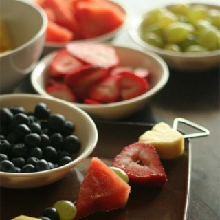 TheInspiredHome.org // Simple Fruit Kabobs