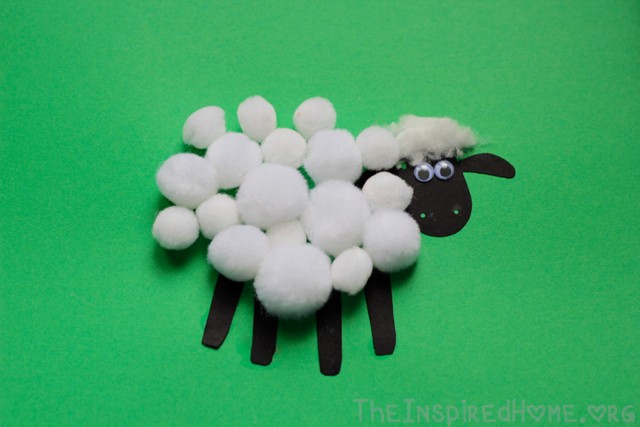 TheInspiredHome.org // Create these Shaun the Sheep cupcakes along with other sheep craft ideas for toddlers.