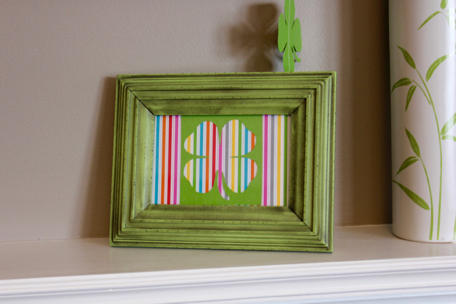 TheInspiredHome.org // St. Patrick's Day Mantel DIY Art