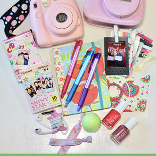 TheInspiredHome.org // Teen Girl Stocking Stuffer Ideas - a Fujifilm Instax Mini makes a fantastic teen stocking stuffer idea for Christmas!