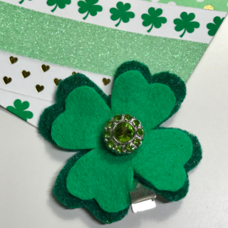 TheInspiredHome.org // Shamrock Hair Clip