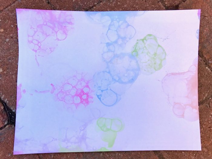 TheInspiredHome.org // Take that big jug of bubbles and do something different with it! Making bubble art is so much fun and so colourful! Your kids will love making a clean mess.